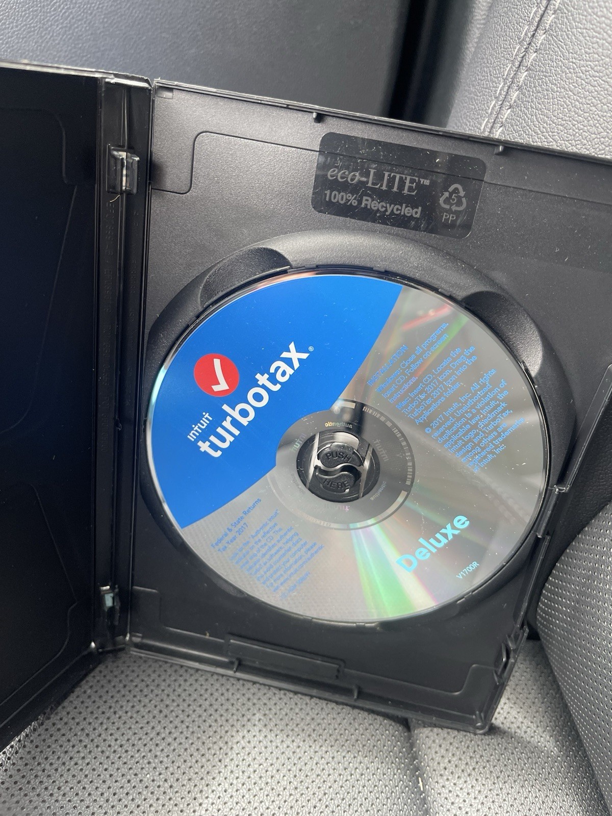 2017 TURBOTAX DELUXE No STATE CD 5 Federal Downloads CD USA 2017