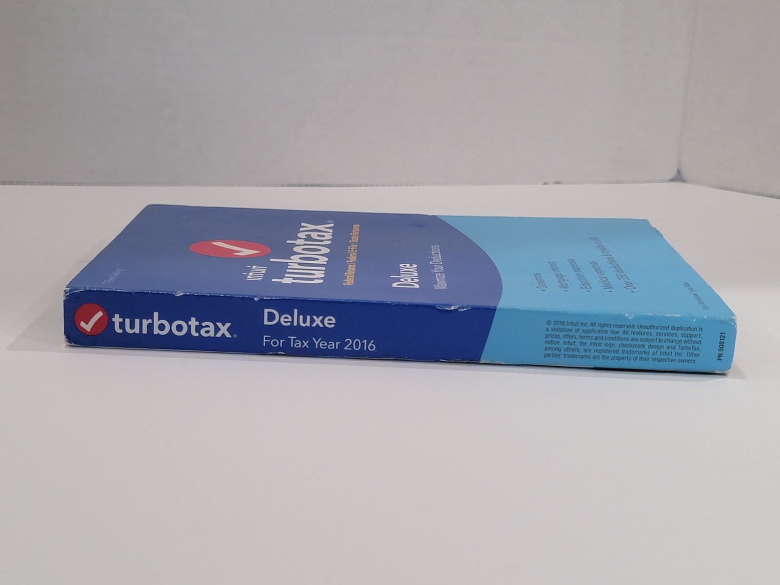 Intuit TurboTax Deluxe 2016 Software